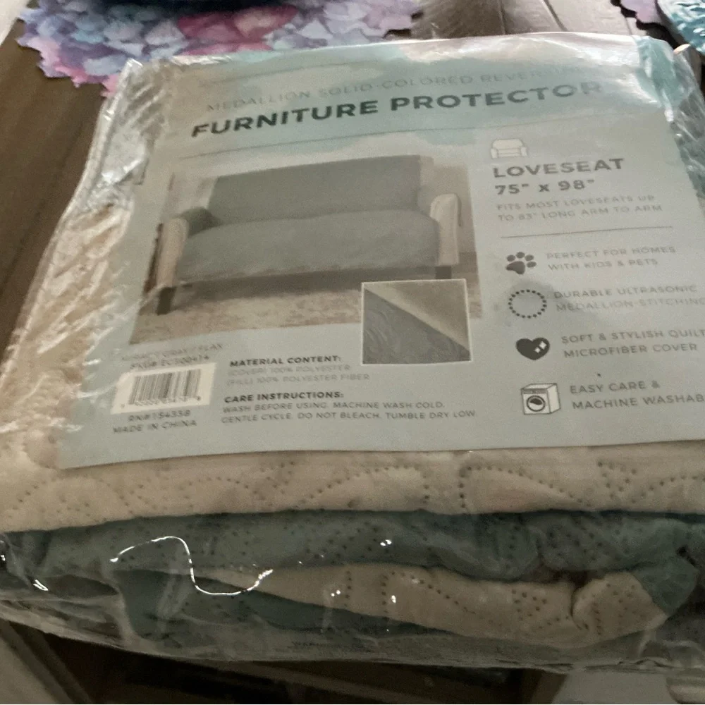 NIP Loveseat 2 cushion Furniture Protector - LIGHT BLUE /Ecru back